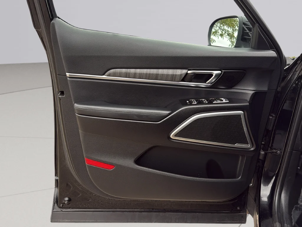 Used 2024 Ebony Black Kia EX image 26