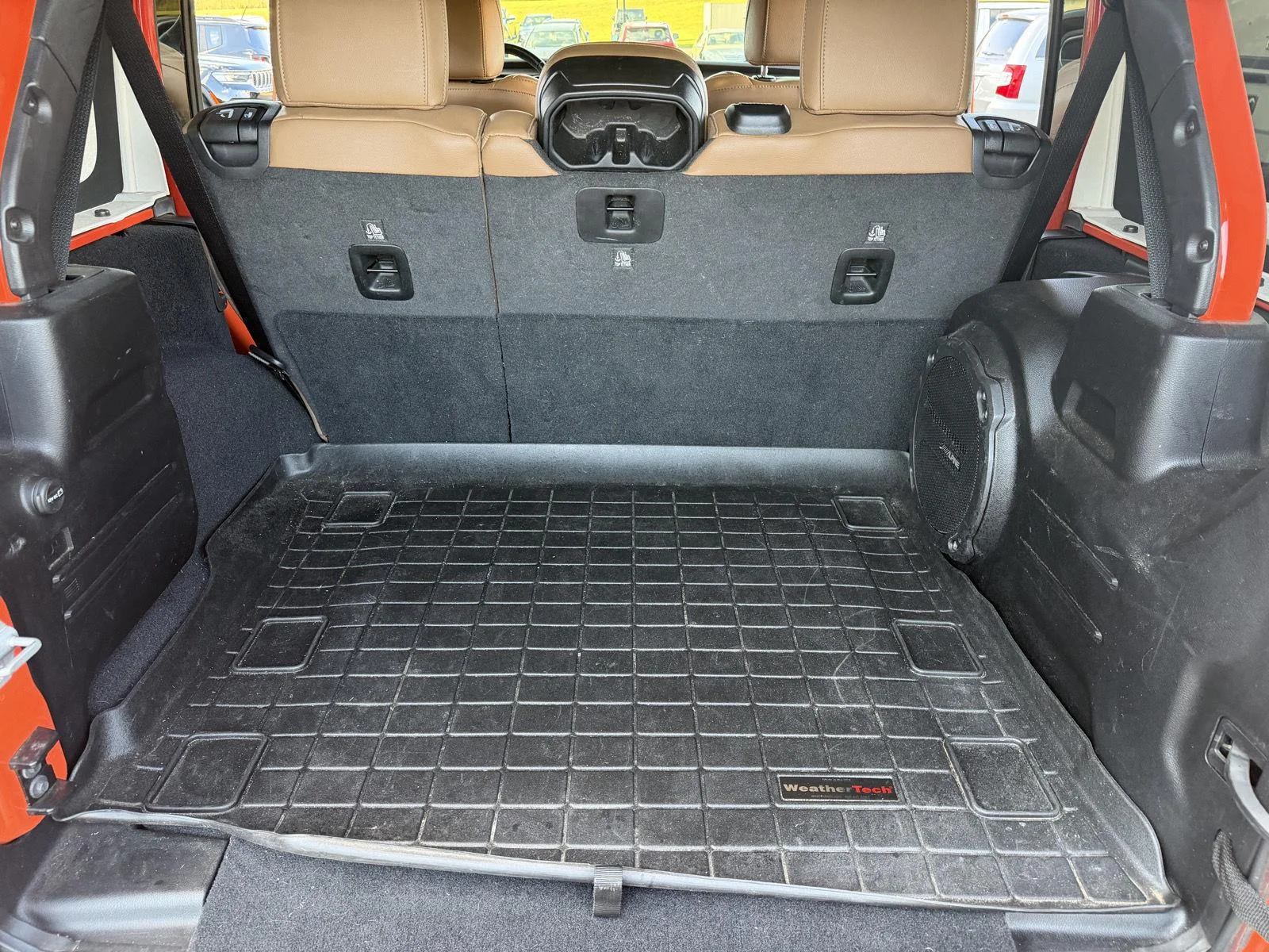 Used 2020 Punkn Metallic Clearcoat Jeep Rubicon image 19