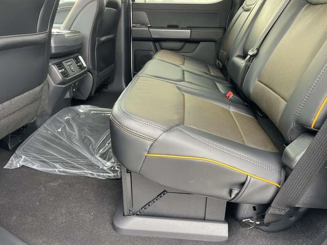 New 2025 White Ford Tremor image 20