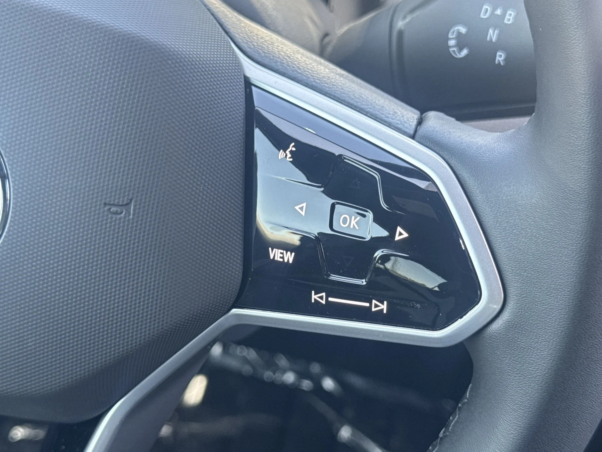 New 2026 Pure Gray Volkswagen Pro image 21