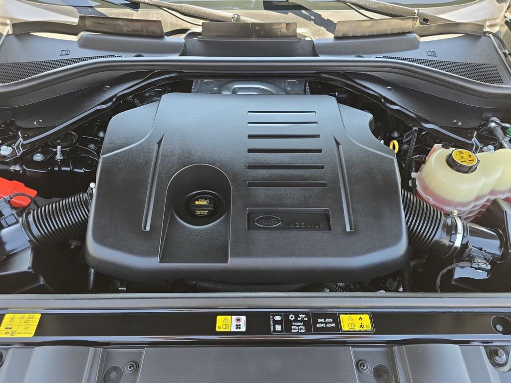 Certified Used 2025 Black Land Rover S image 32