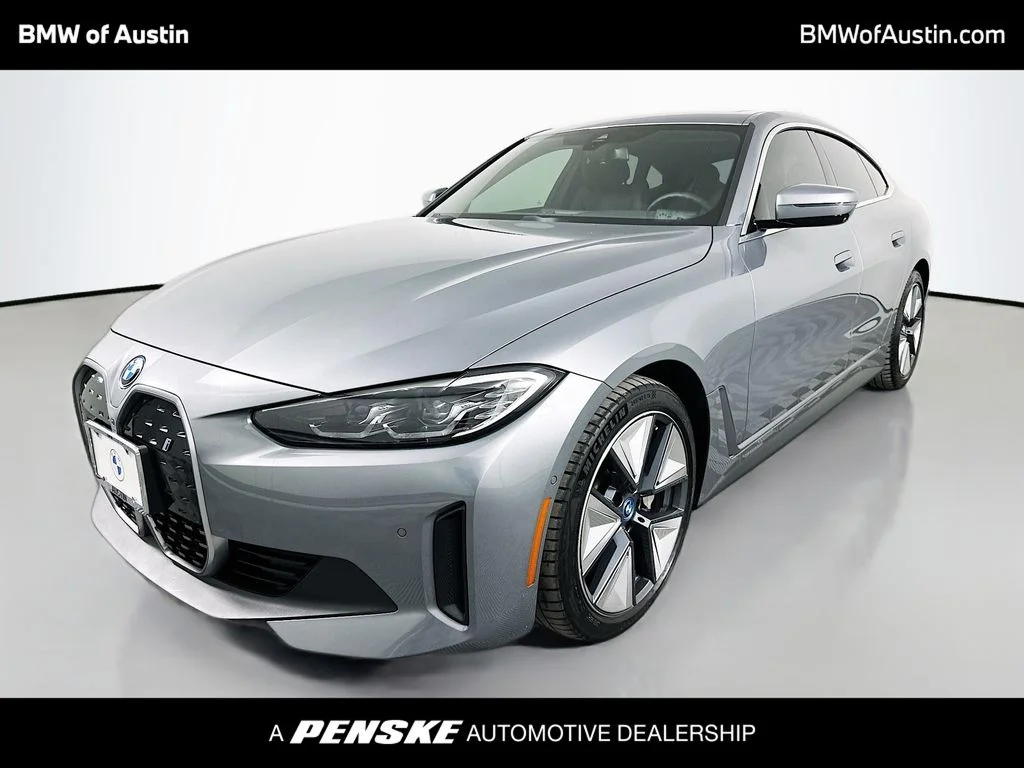 2023 BMW i4 eDrive35's photo