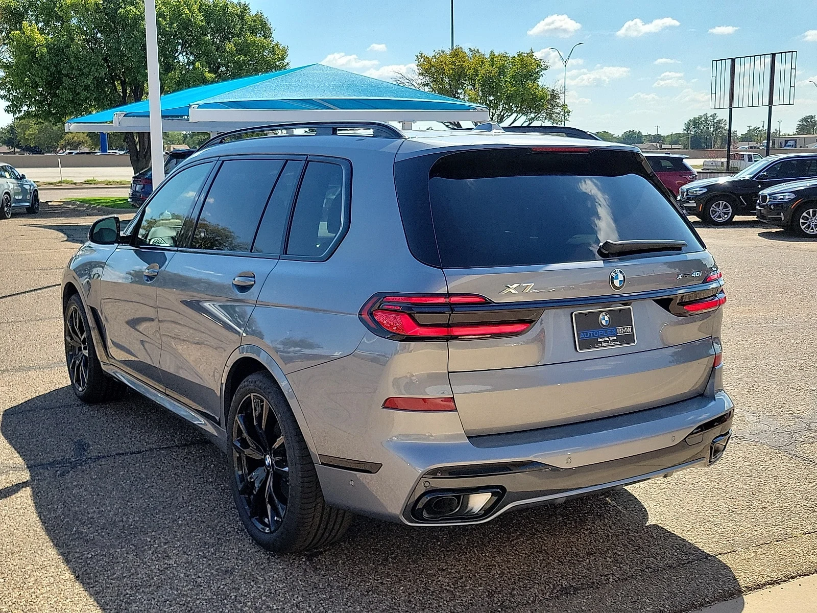 New 2026 Skyscraper Grey BMW xDrive40i All-Wheel Drive Sports Activity Vehicle image 3