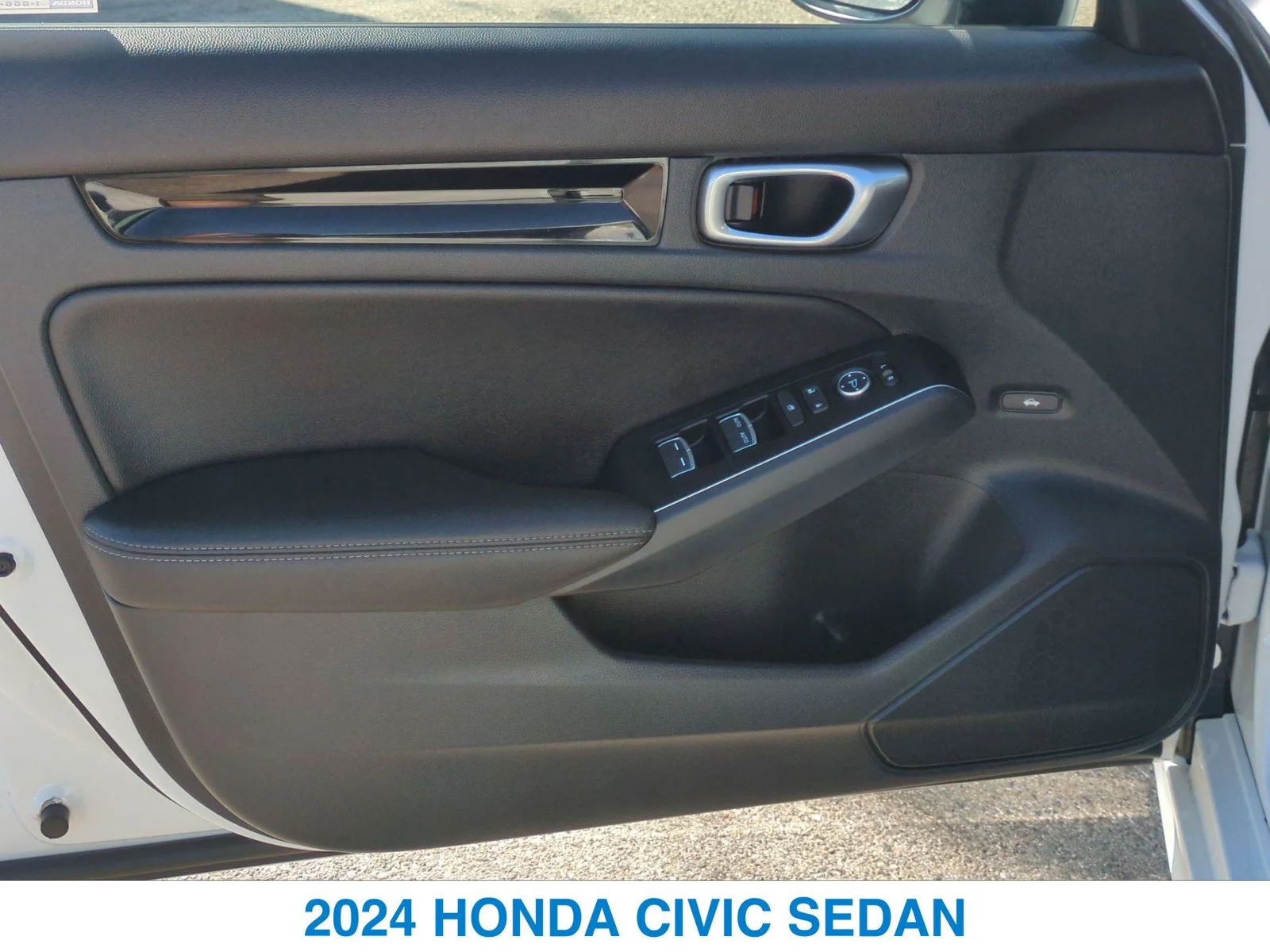 Certified Used 2024 White Honda Touring image 12