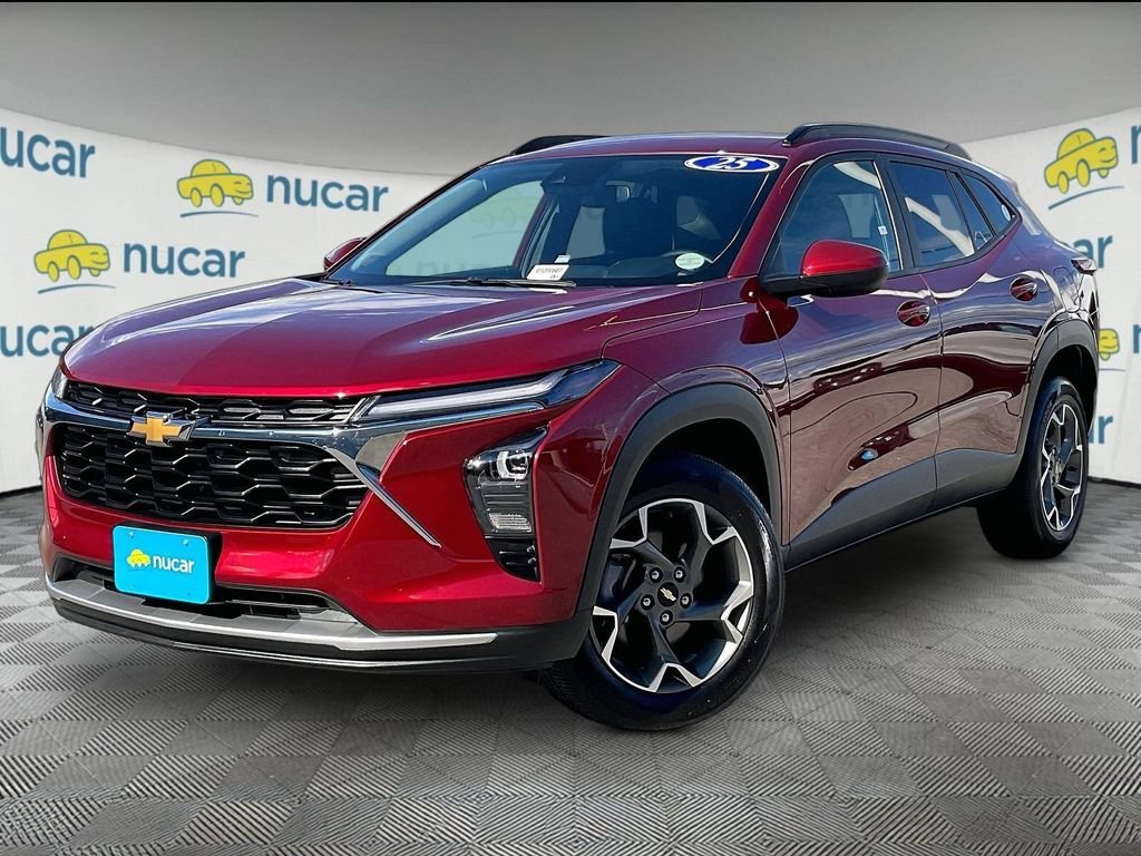 Used 2025 Crimson Metallic Chevrolet LT image 3