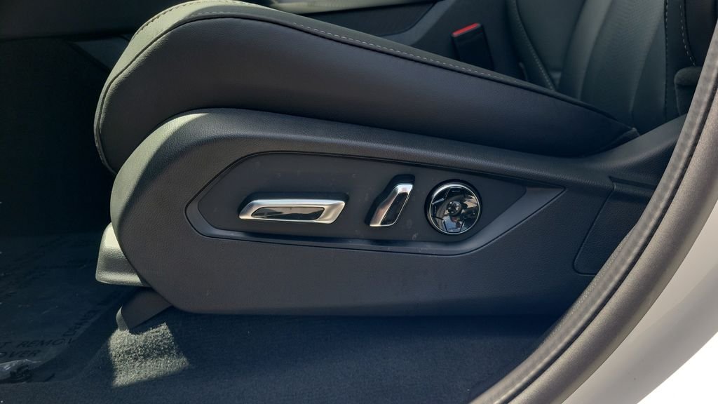 New 2026 Platinum White Pearl Acura Technology Package image 16