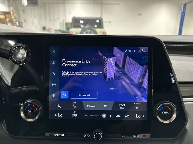 2025 Lexus RX 350 - Photo 23