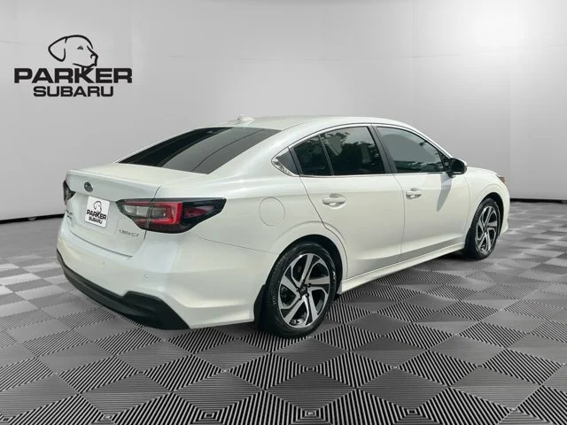 Used 2022 Crystal White Pearl Subaru Limited image 5