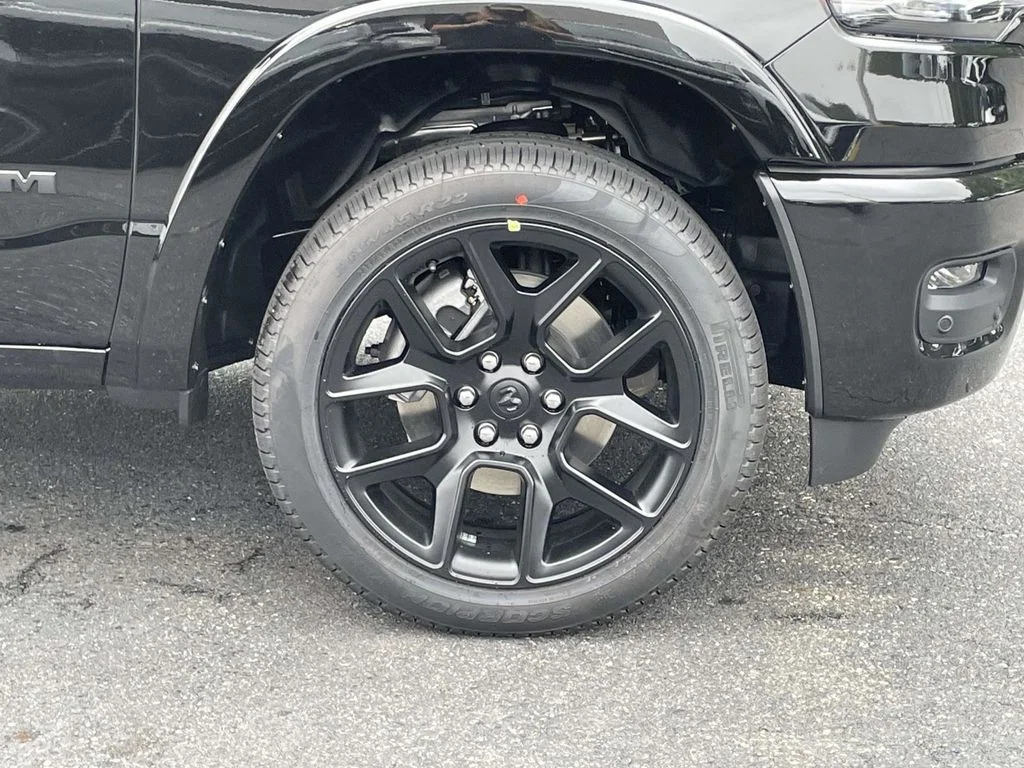 New 2026 Diamond Black Crystal Pearl-Coat Exterior Paint RAM Laramie image 10