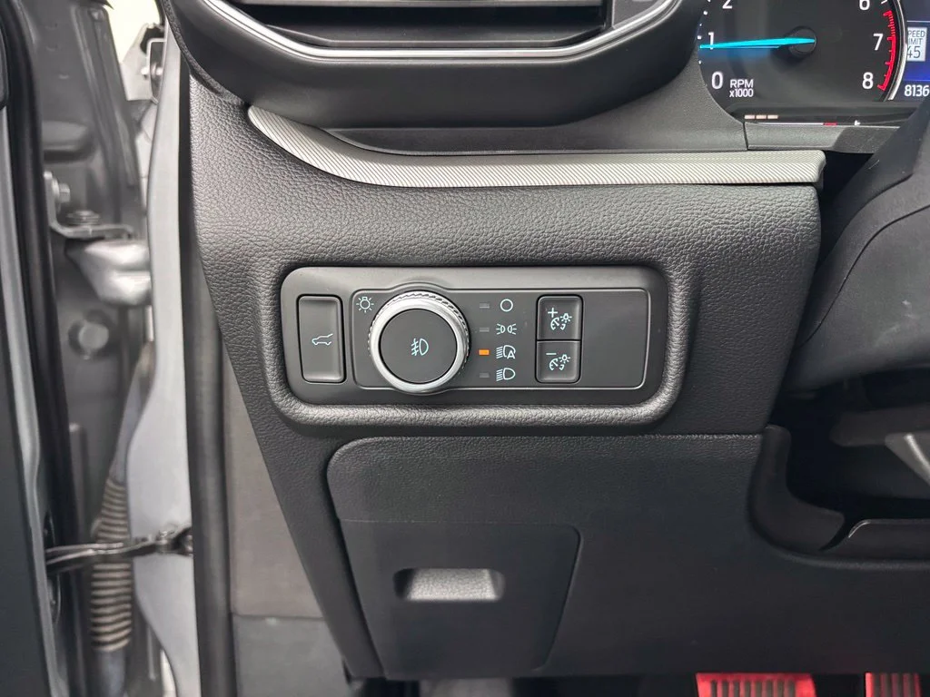 Used 2021 Silver Ford XLT image 30