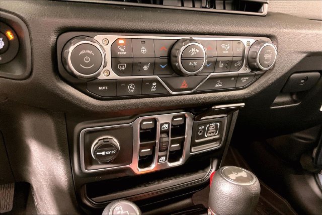 Used 2025 Gray Jeep Sport S image 14