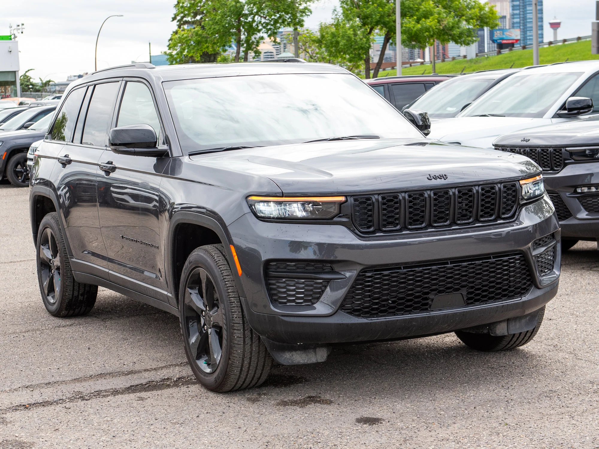 New 2025 Grey Jeep Altitude* image 6