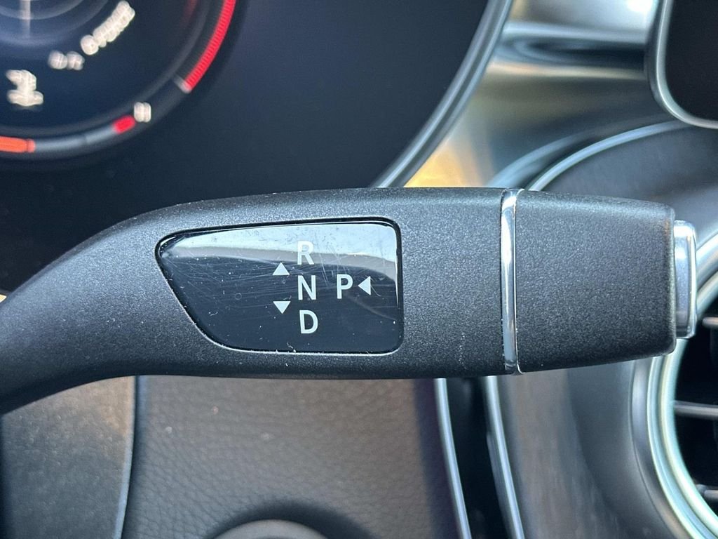 Used 2022 Blue Metallic Mercedes-Benz GLC 300 image 28