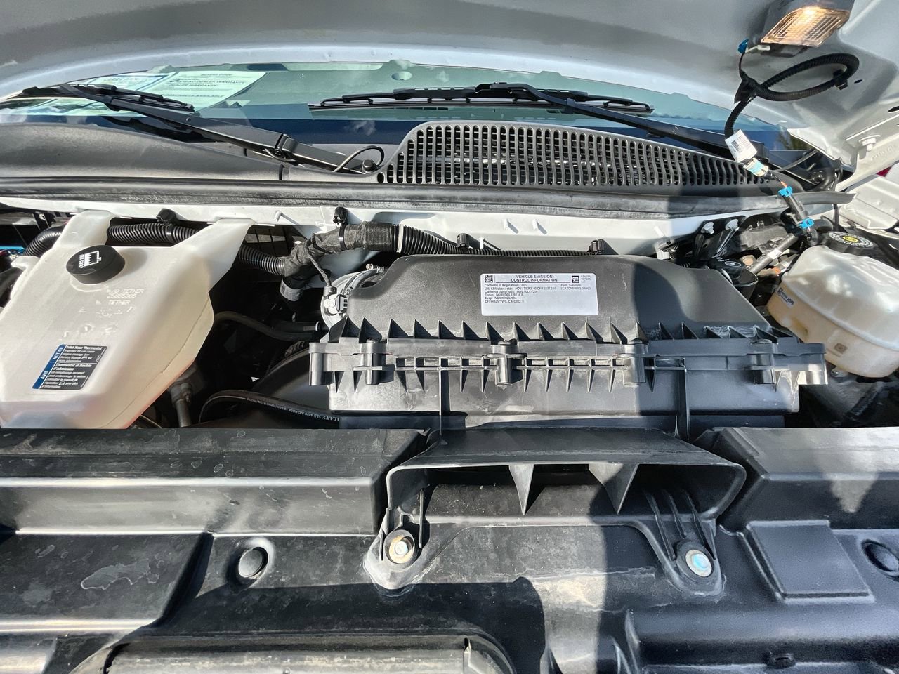 2022 Chevrolet Express Passenger LS - Photo 18