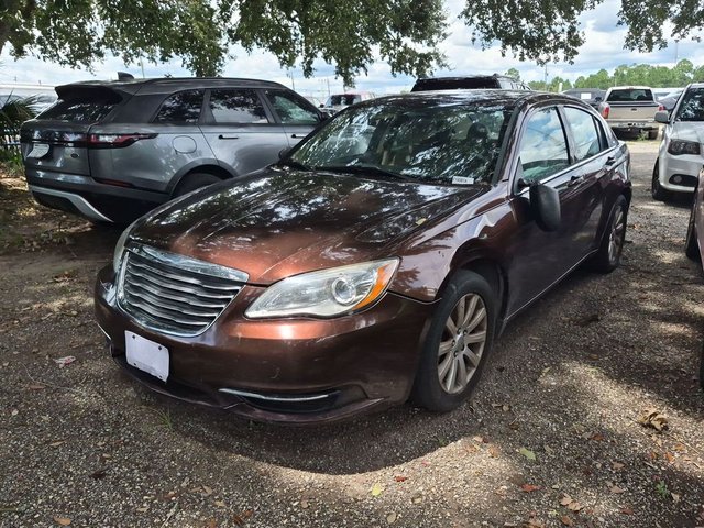 2013 Chrysler 200 Touring