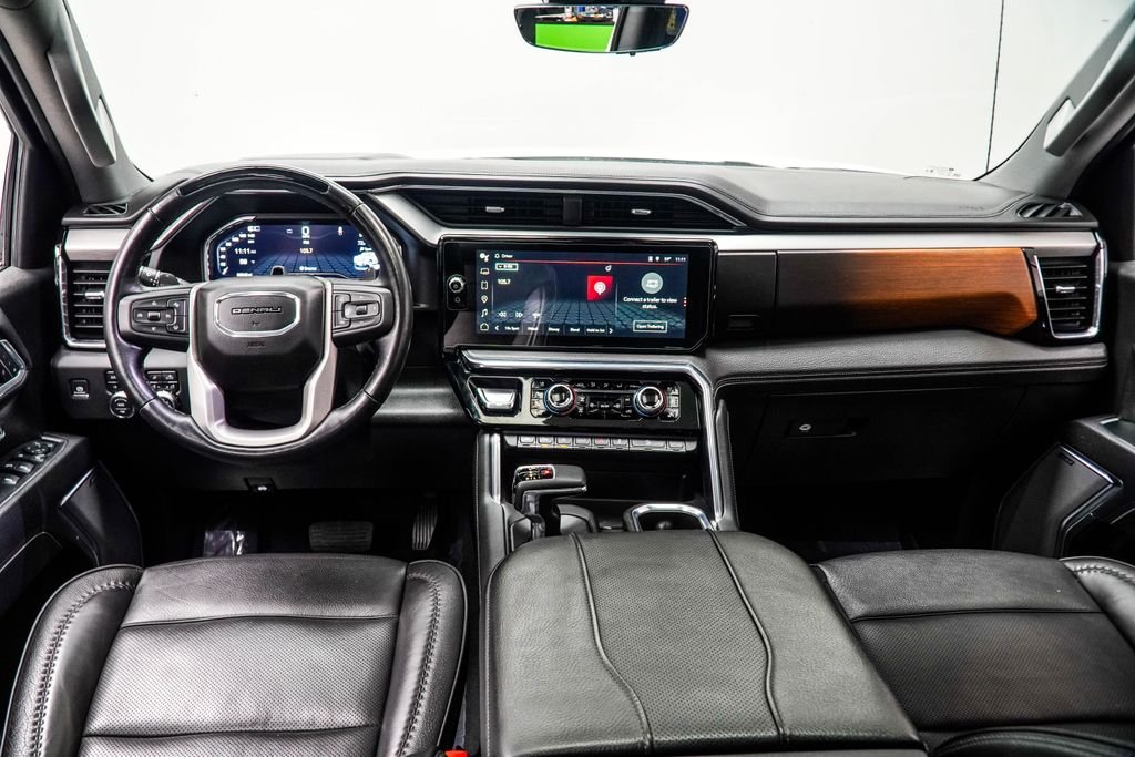 Used 2025 White GMC Denali image 5