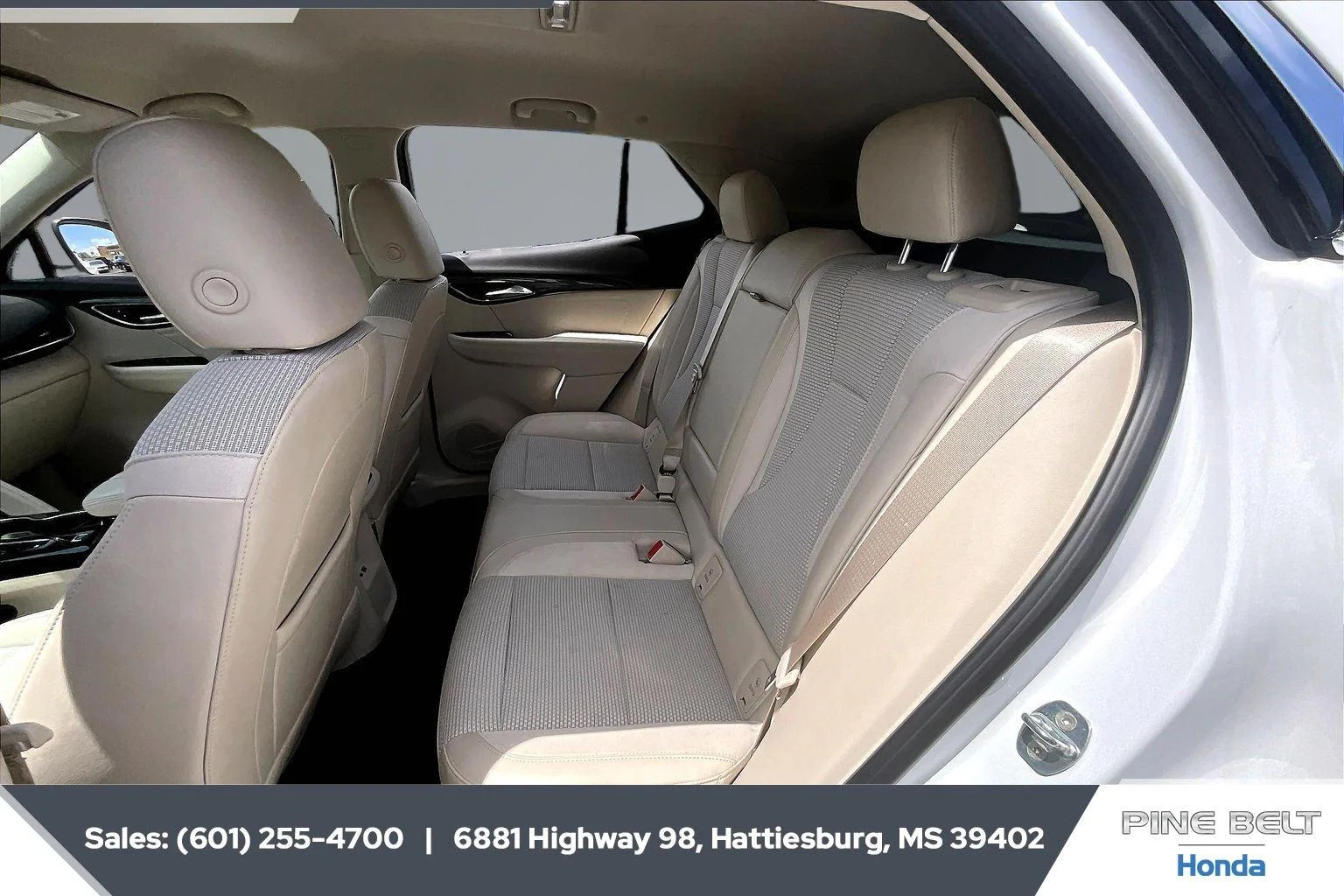 Used 2023 Summit White Buick Preferred image 19