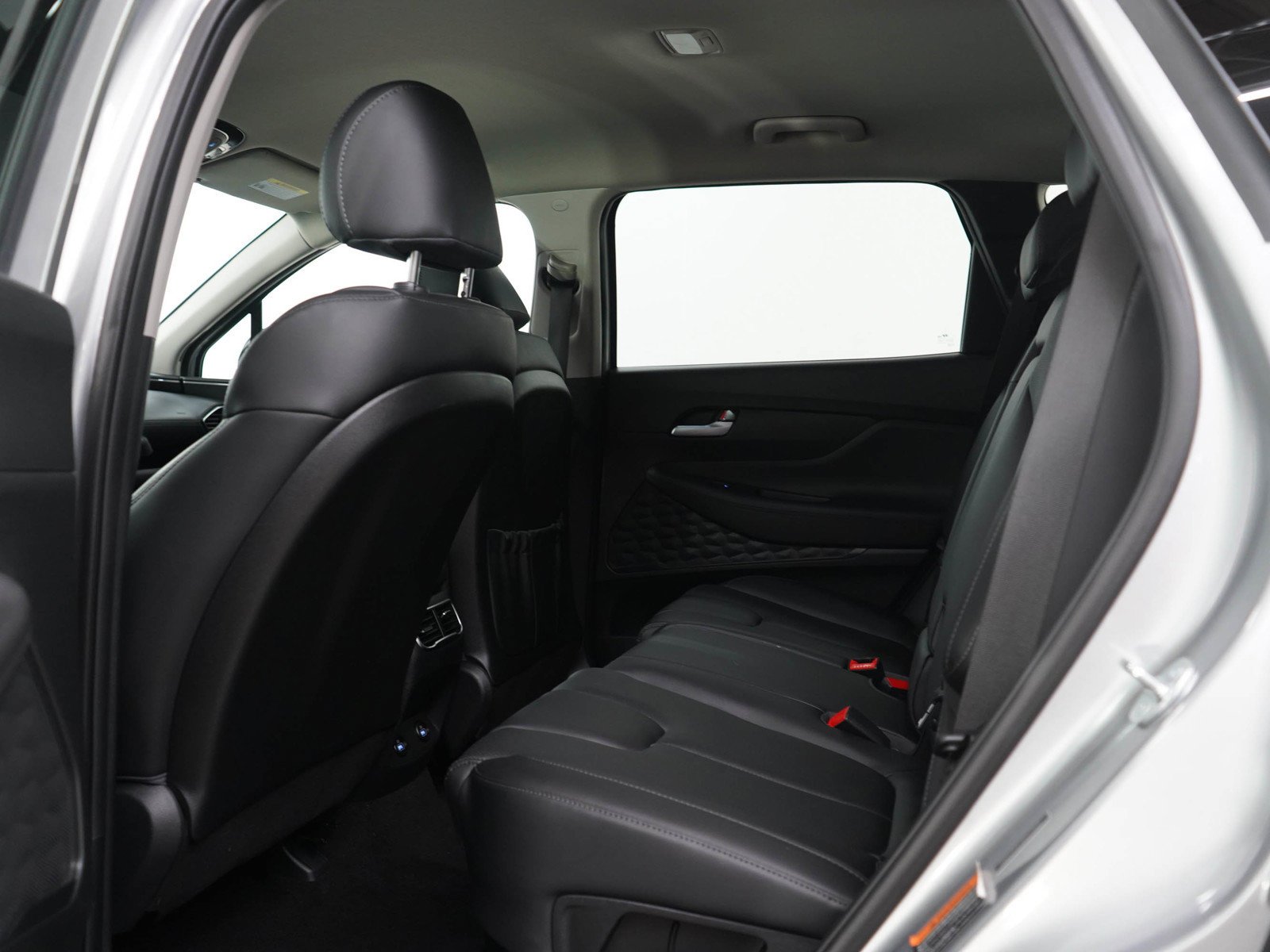 Used 2023 Shimmering Silver Pearl Hyundai XRT AWD image 18