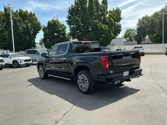 Used 2026 Onyx Black GMC Denali Ultimate image 8
