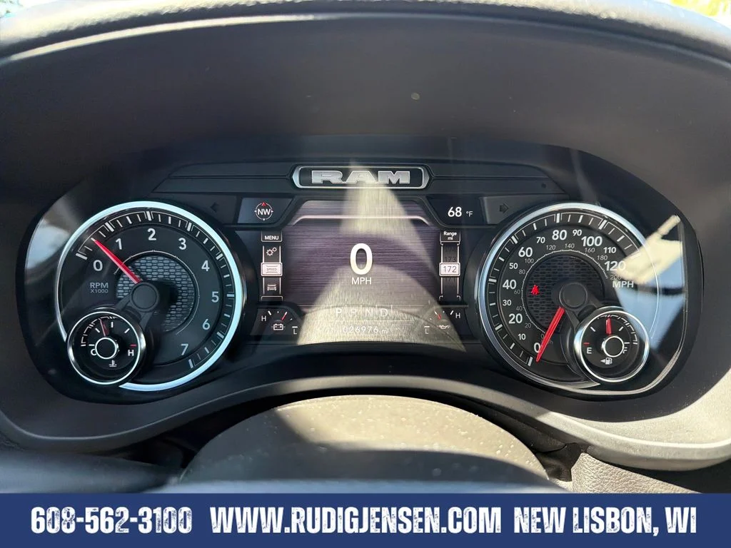 Used 2023 White Ram Big Horn/Lone Star image 18