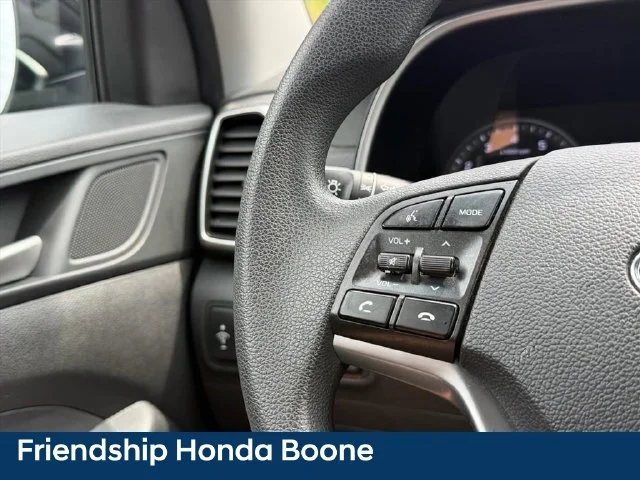Used 2021 Black Hyundai SEL image 18