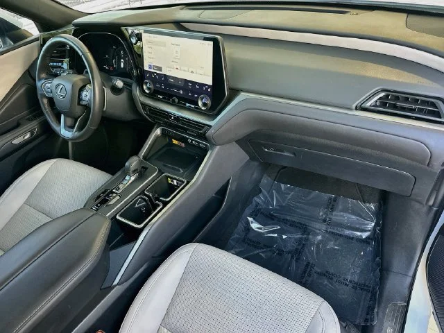 Used 2024 Pearl Lexus TX 350 Premium image 30