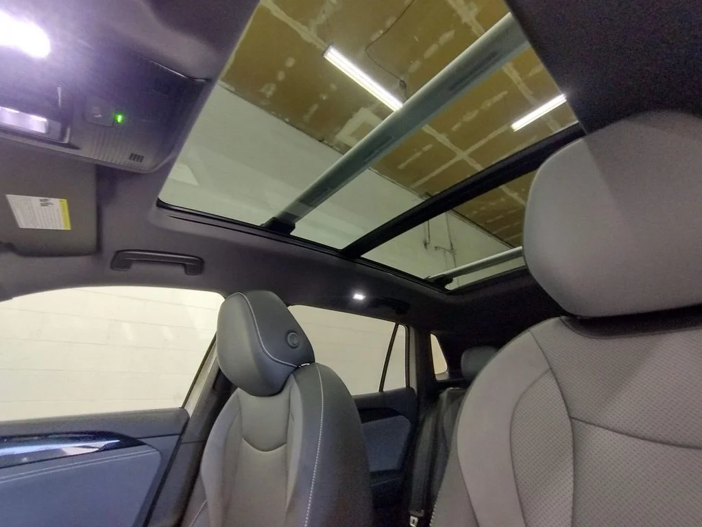New 2026 Beige Volkswagen 2.0T SE R-Line Black image 23