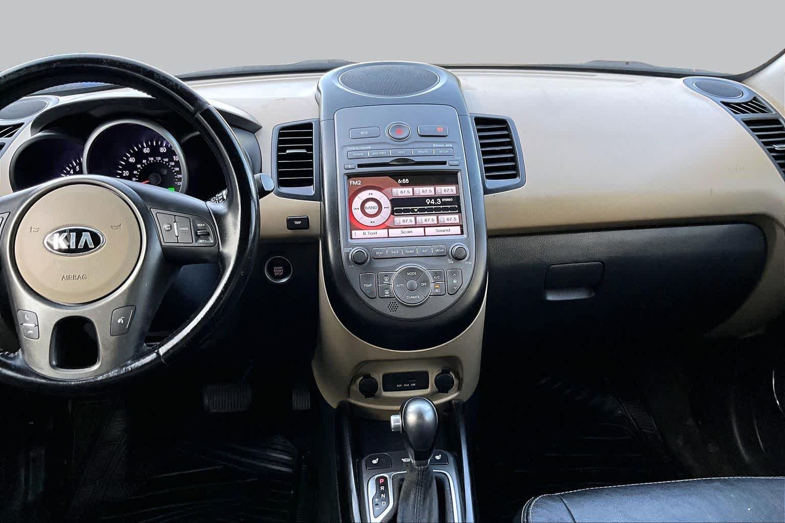 Used 2013 Dune Kia ! image 7