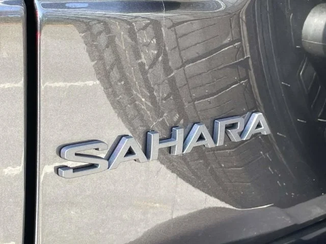 New 2027 Gray Jeep Sahara image 11