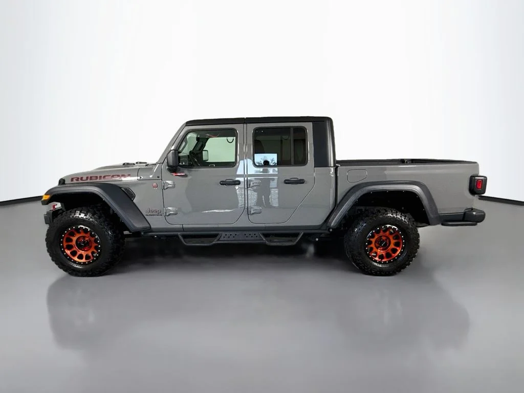 Used 2023 Gray Clearcoat Jeep Rubicon image 2