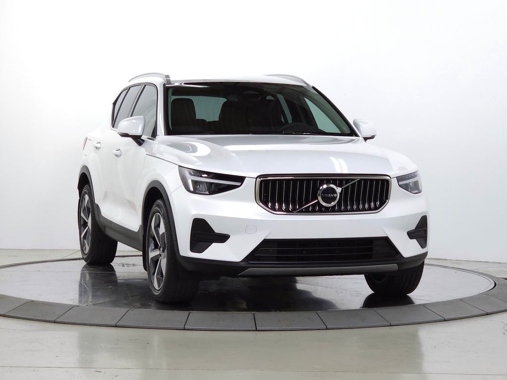 2024 Volvo XC40