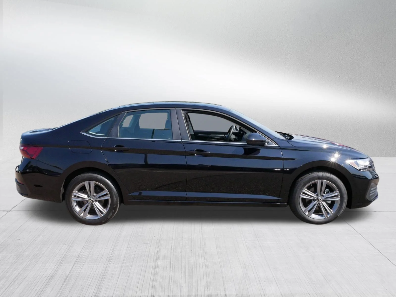 Certified Used 2023 DEEP BLACK PEARL EFFECT Volkswagen SE image 8