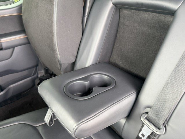 Used 2022 Black Metallic Ford Platinum image 36