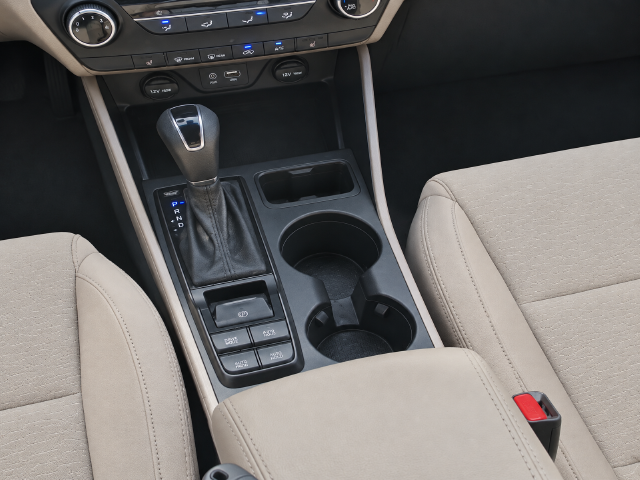 Used 2020 White Hyundai Value image 14
