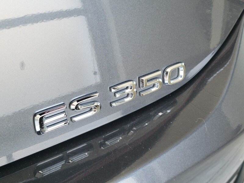 2025 Lexus ES 350 - Photo 7