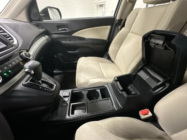 Used 2016 White Diamond Pearl Honda EX image 26