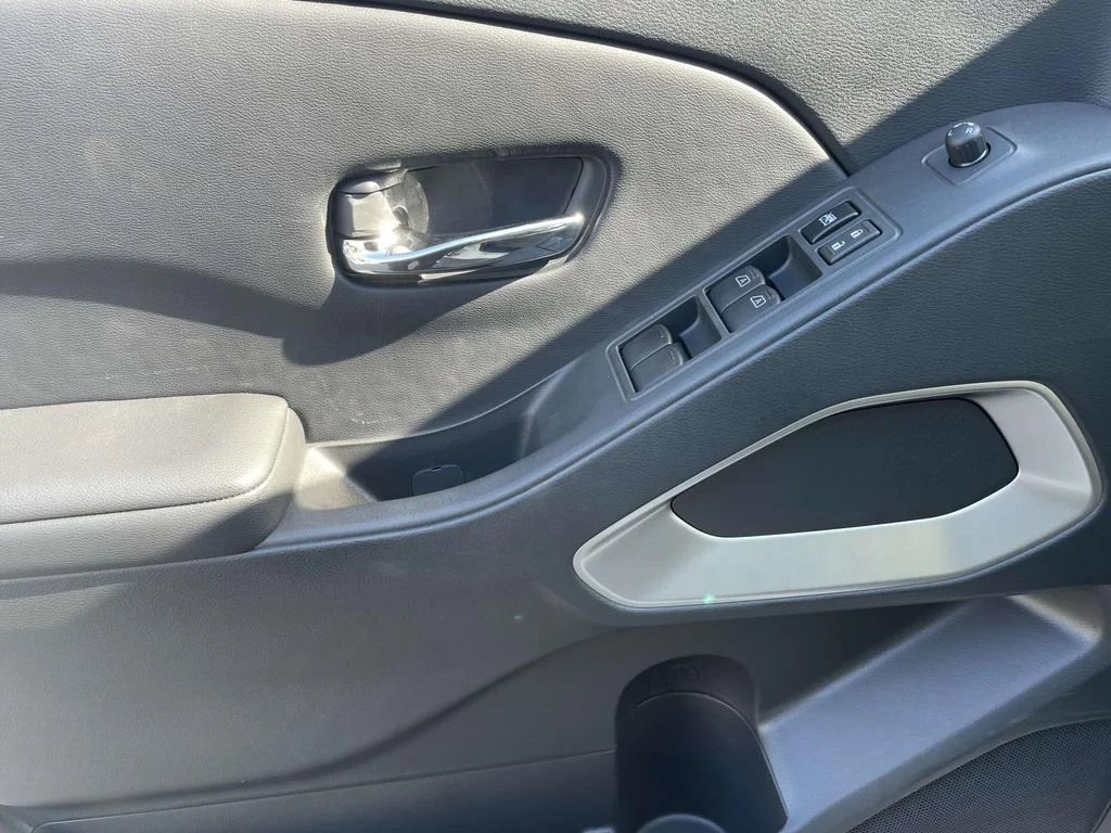 2026 Nissan Frontier SV - Photo 16