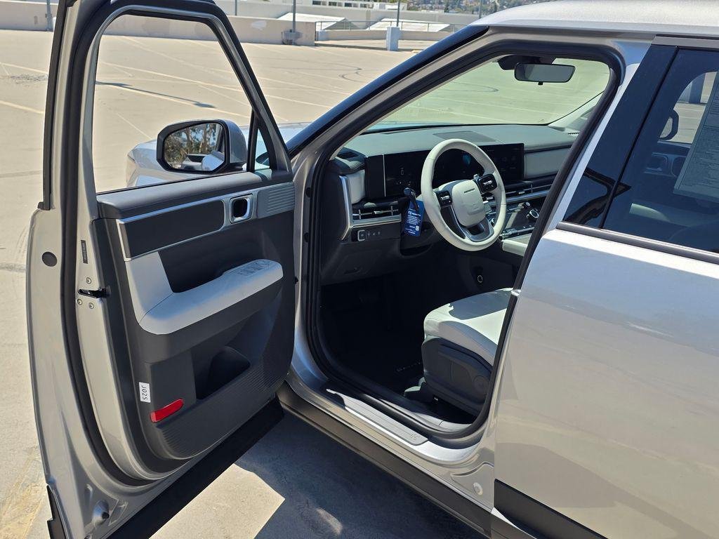New 2026 Silver Hyundai SE image 34