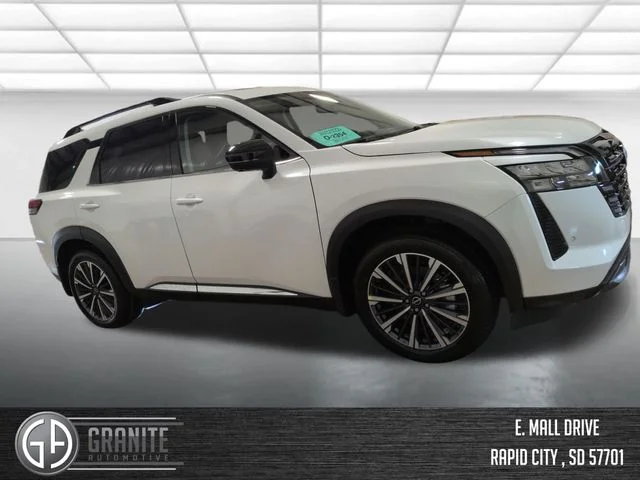New 2026 Everest White Pearl TriCoat Nissan Platinum image 7