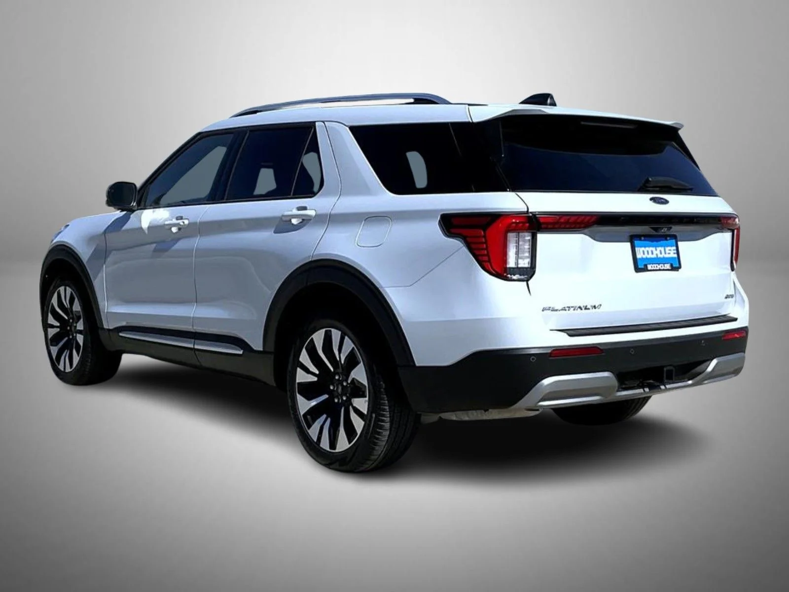 Used 2025 White Ford Platinum image 7