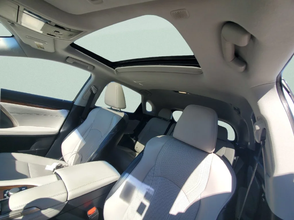 Used 2019 Silver Lexus RX 350 image 28