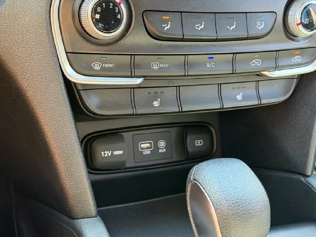Used 2019 Black Hyundai SEL image 25