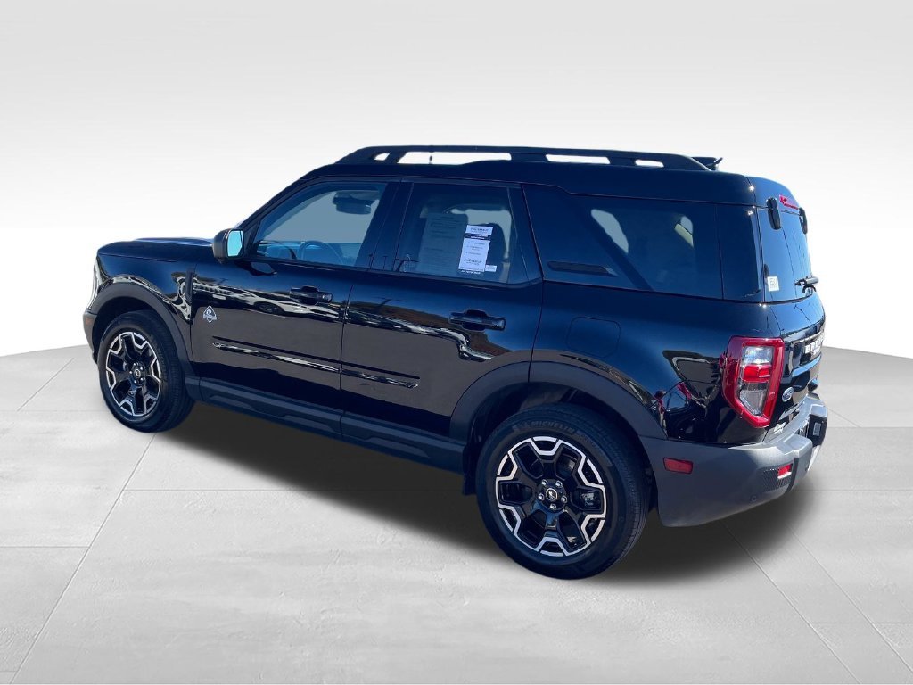 Used 2025 Black Ford Outer Banks image 3