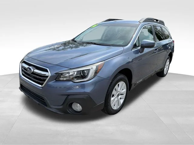 Used 2018 Blue Subaru 2.5i Premium image 3