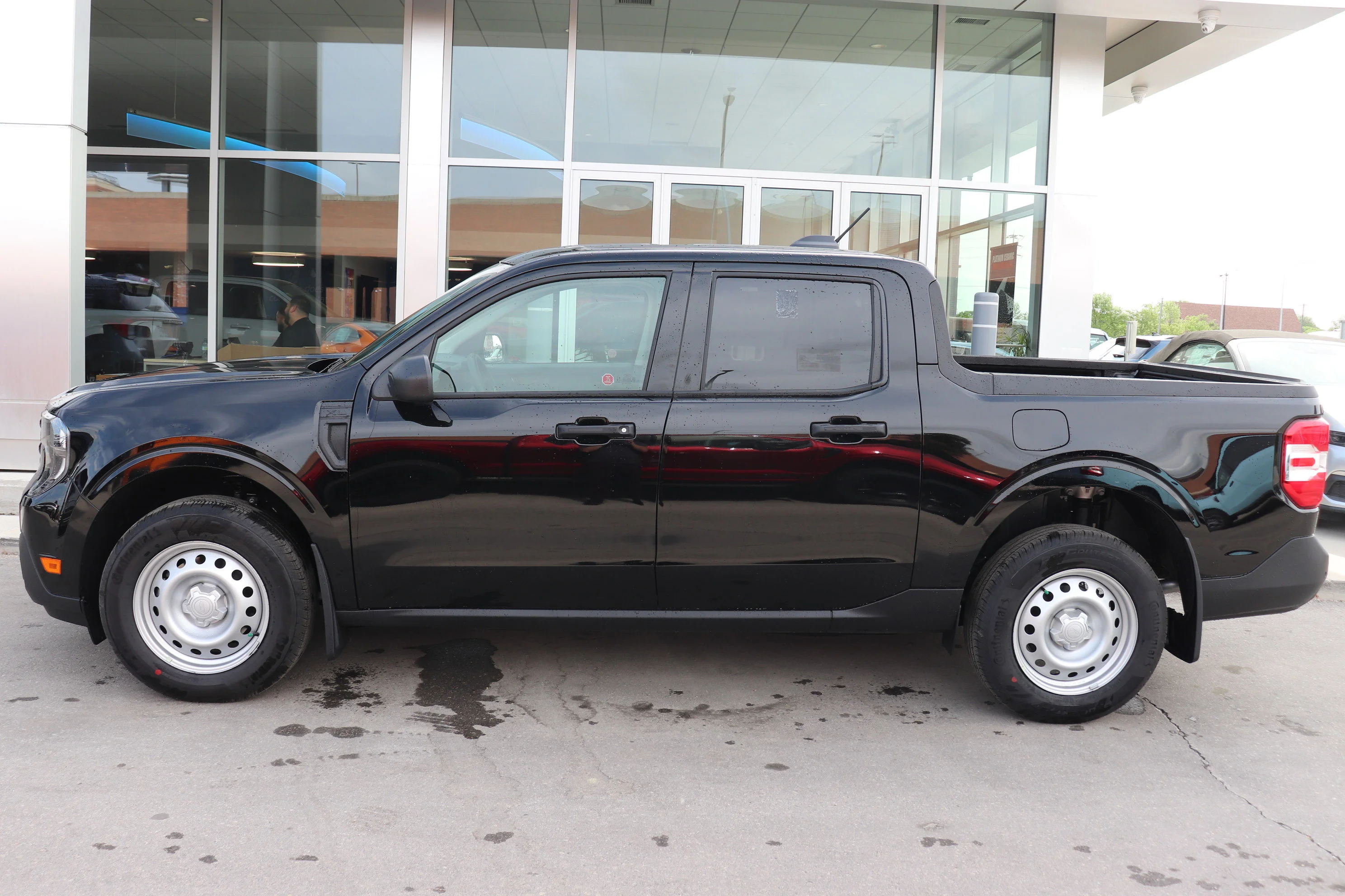New 2026 SHADOW BLACK Ford XL image 3