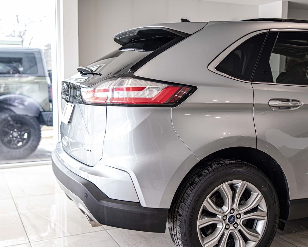 Used 2022 Silver Ford Titanium image 13