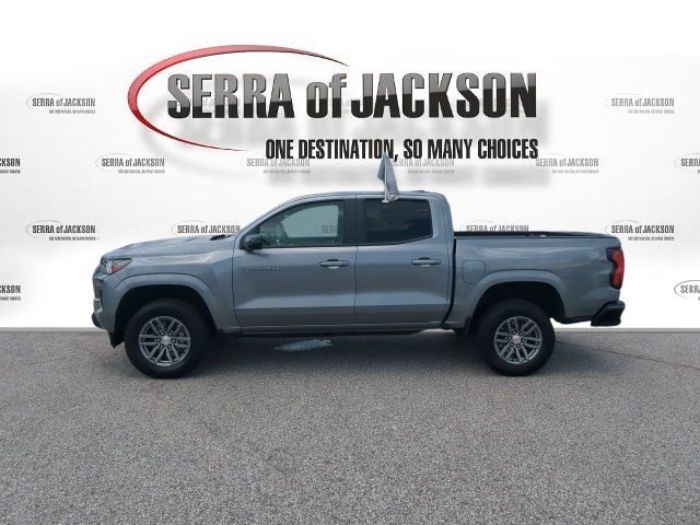 2023 Chevrolet Colorado LT - Photo 6