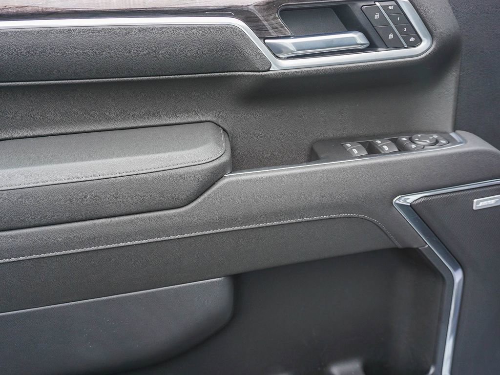 2026 Chevrolet Silverado 1500 LTZ - Photo 18
