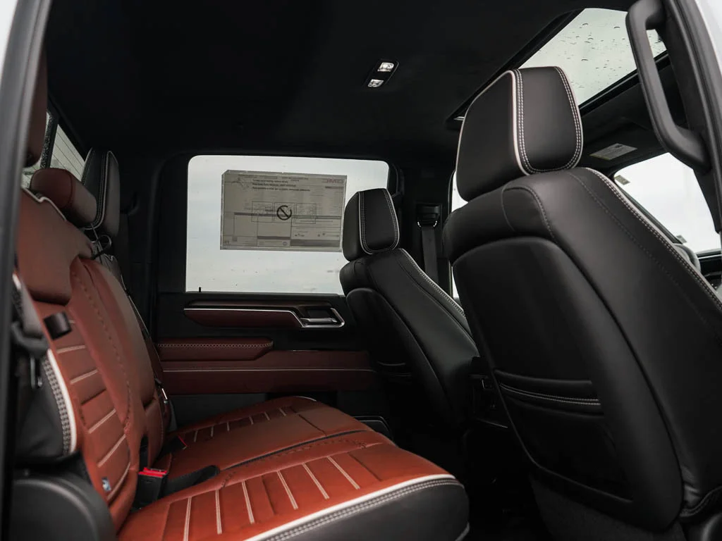 2026 GMC Sierra 2500HD Denali Ultimate - Photo 10