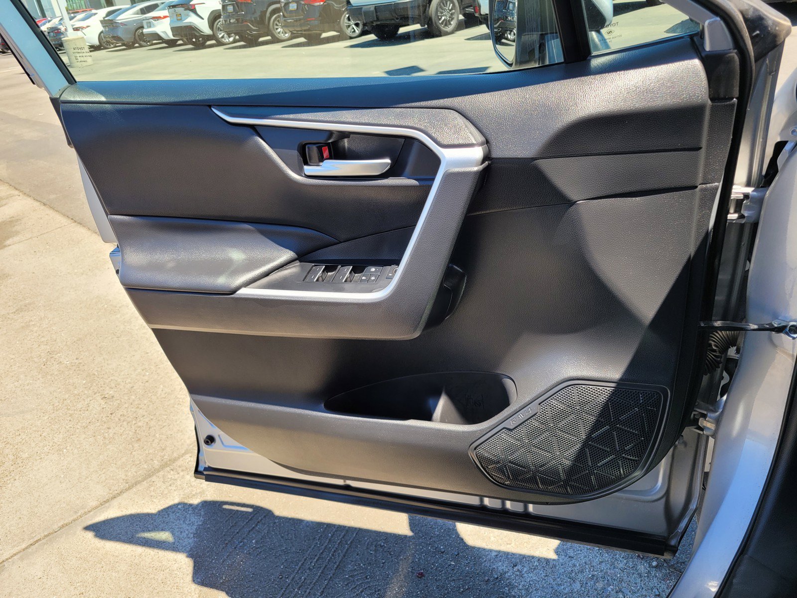 Used 2025 Silver Toyota XLE image 27